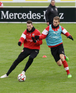 /?proxy=REDAKTION/News/2014-2015/20150224_Daniel_Ginczek_Training_255x310.jpg