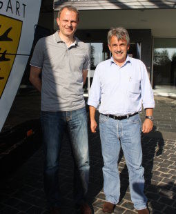 /?proxy=REDAKTION/News/2012-2013/Profis/Besuch_Praesident_Sportdirektor_Donaueschingen_255x310.jpg