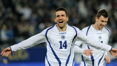 /?proxy=REDAKTION/News/2013-2014/Vedad_Ibisevic_WM_Vorbericht_592x333_464x261.jpg