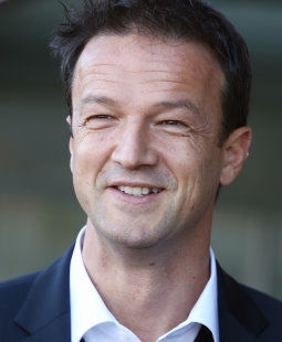 /?proxy=REDAKTION/News/2013-2014/Bobic_PK_vor_VfB-Bremen_1314_255x310.jpg