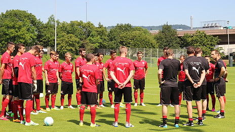 /?proxy=REDAKTION/News/2015-2016/VfB_II/20160624_Trainingsauftakt_VfBII_464x261.jpg