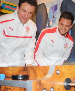 /?proxy=REDAKTION/News/2012-2013/Profis/VfB_Wobu_Belek_255x310_Ulreich_Gentner.jpg