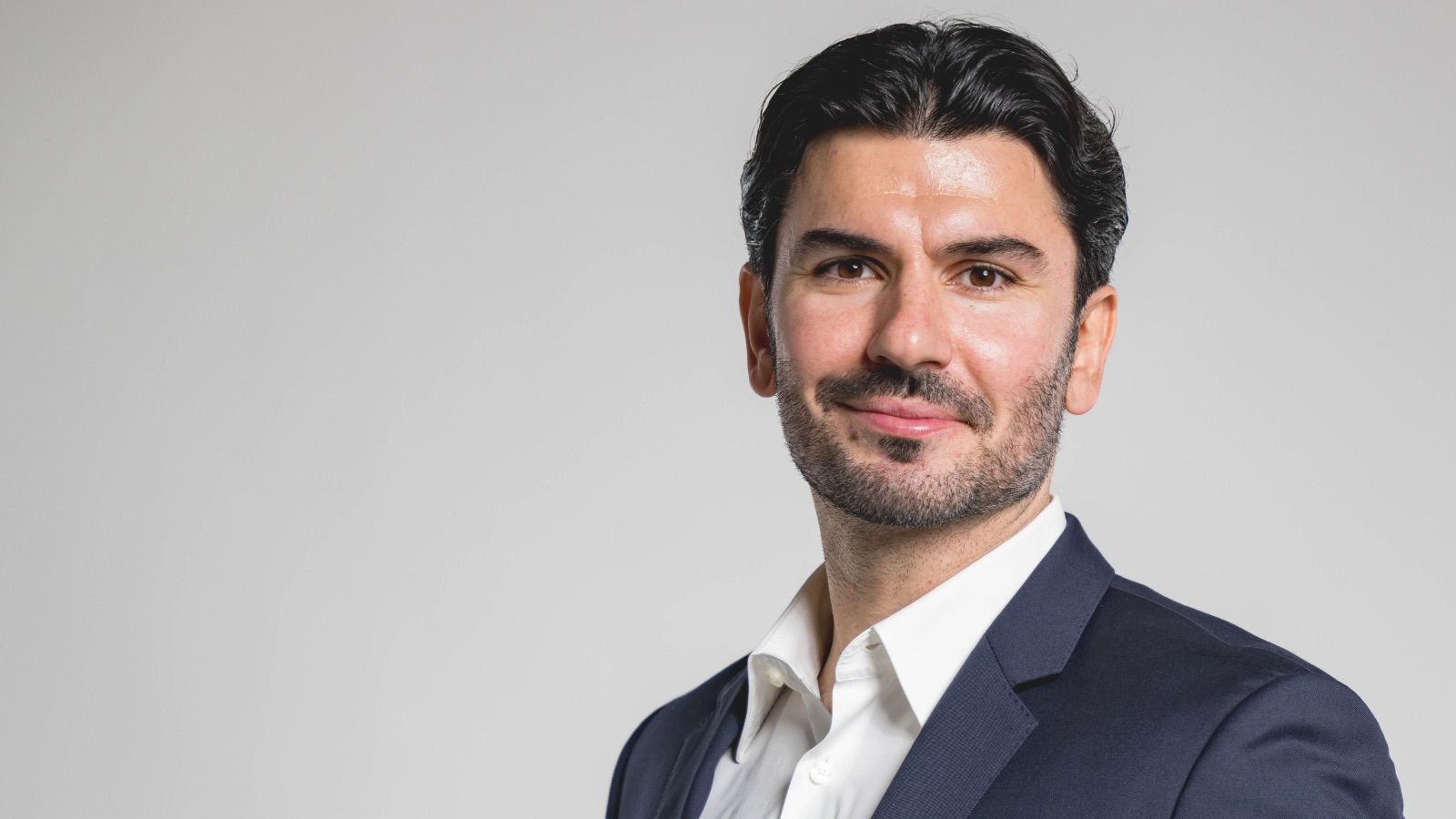 Serdar Tasci