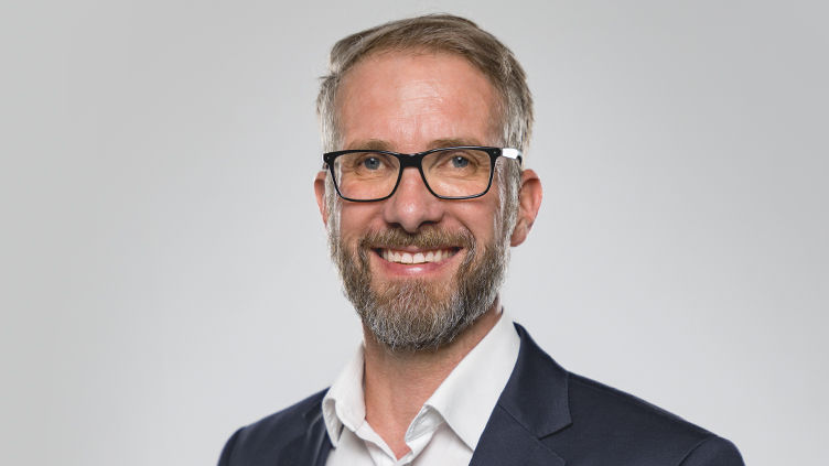 Prof. Dr. André Bühler