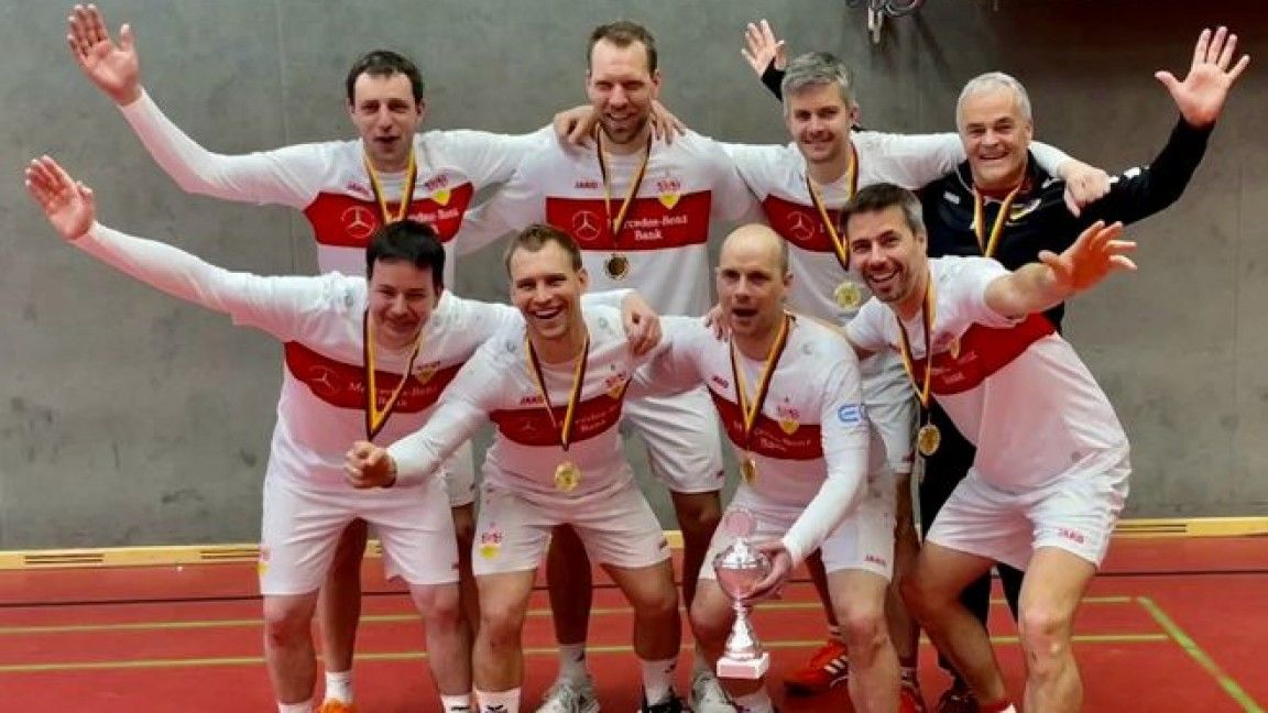 Gemischte Ergebnisse in der Hallenrunde für die VfB-Faustballteams