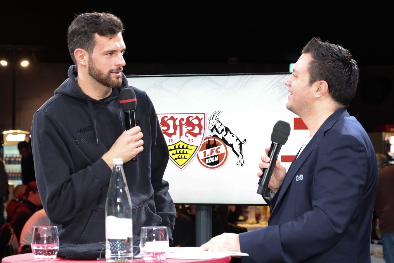 Luca Pfeiffer mit Moderator Stefan Orner.