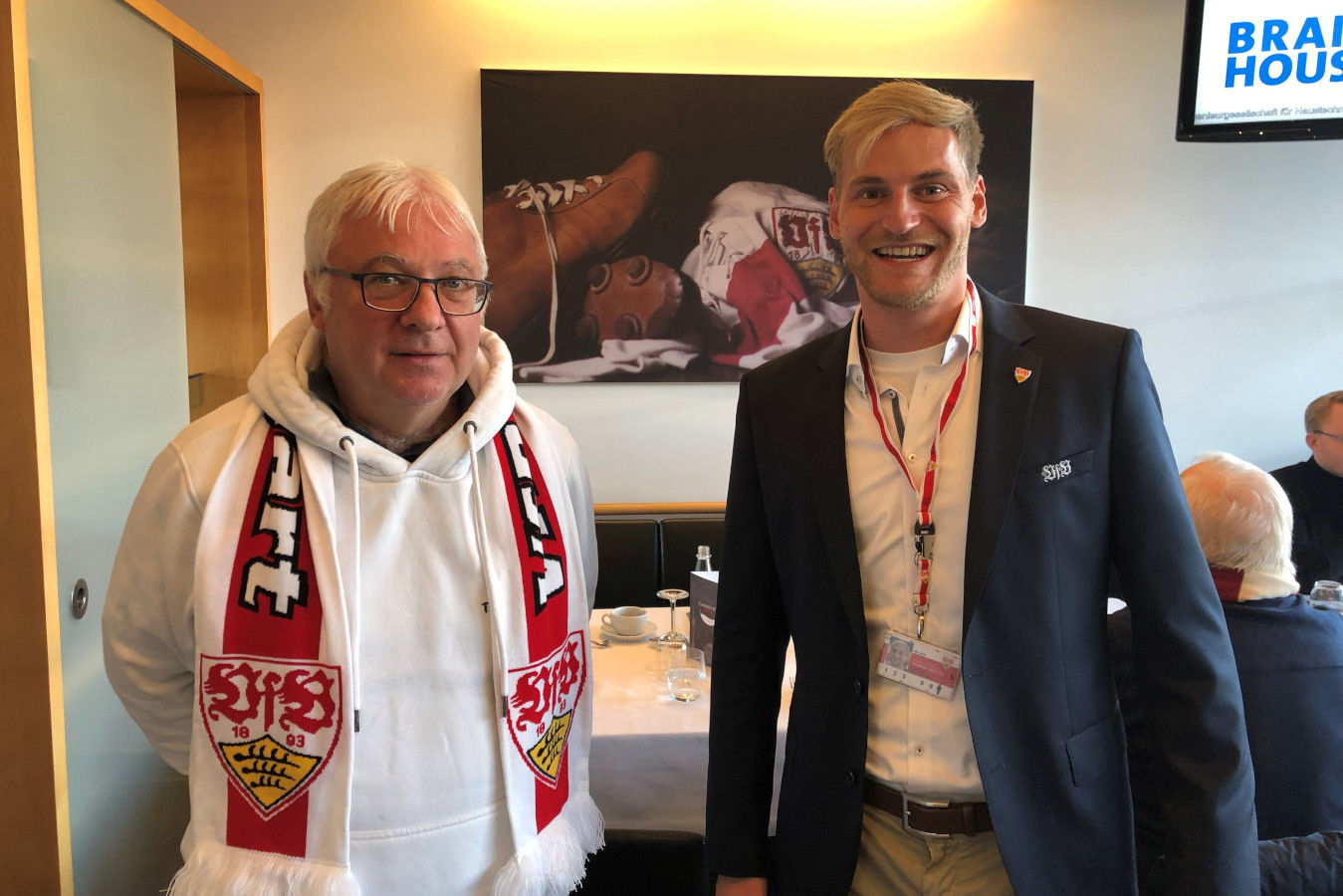 Jürgen Effner (TOPREGAL) mit Tjark Gerull. 