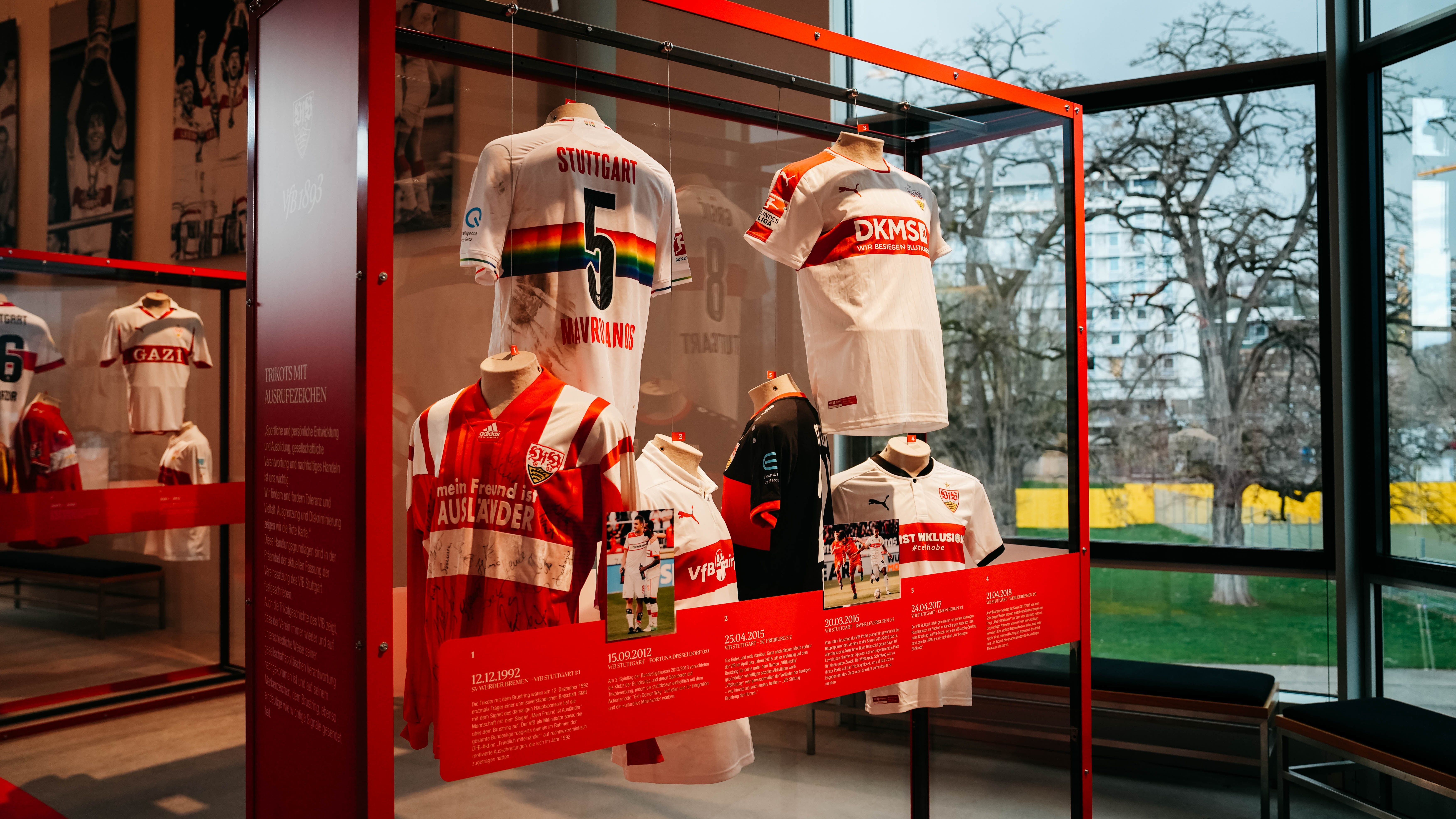 Brustring mit Ausrufezeichen