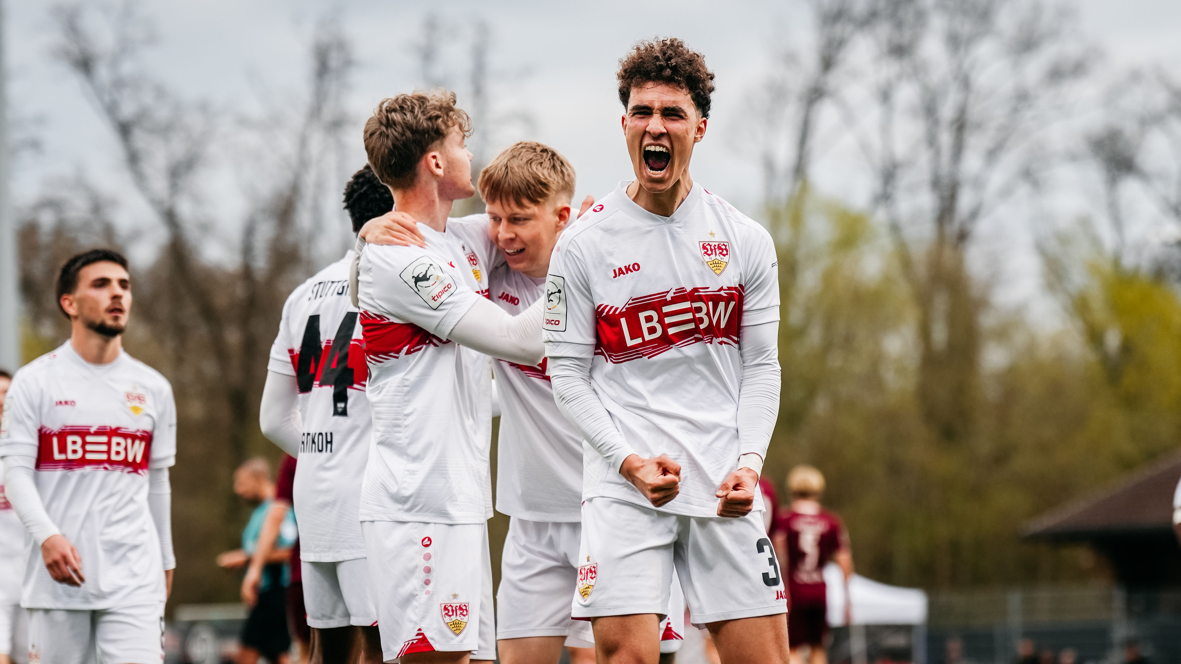 Späte Tore sichern der U21 drei Punkte