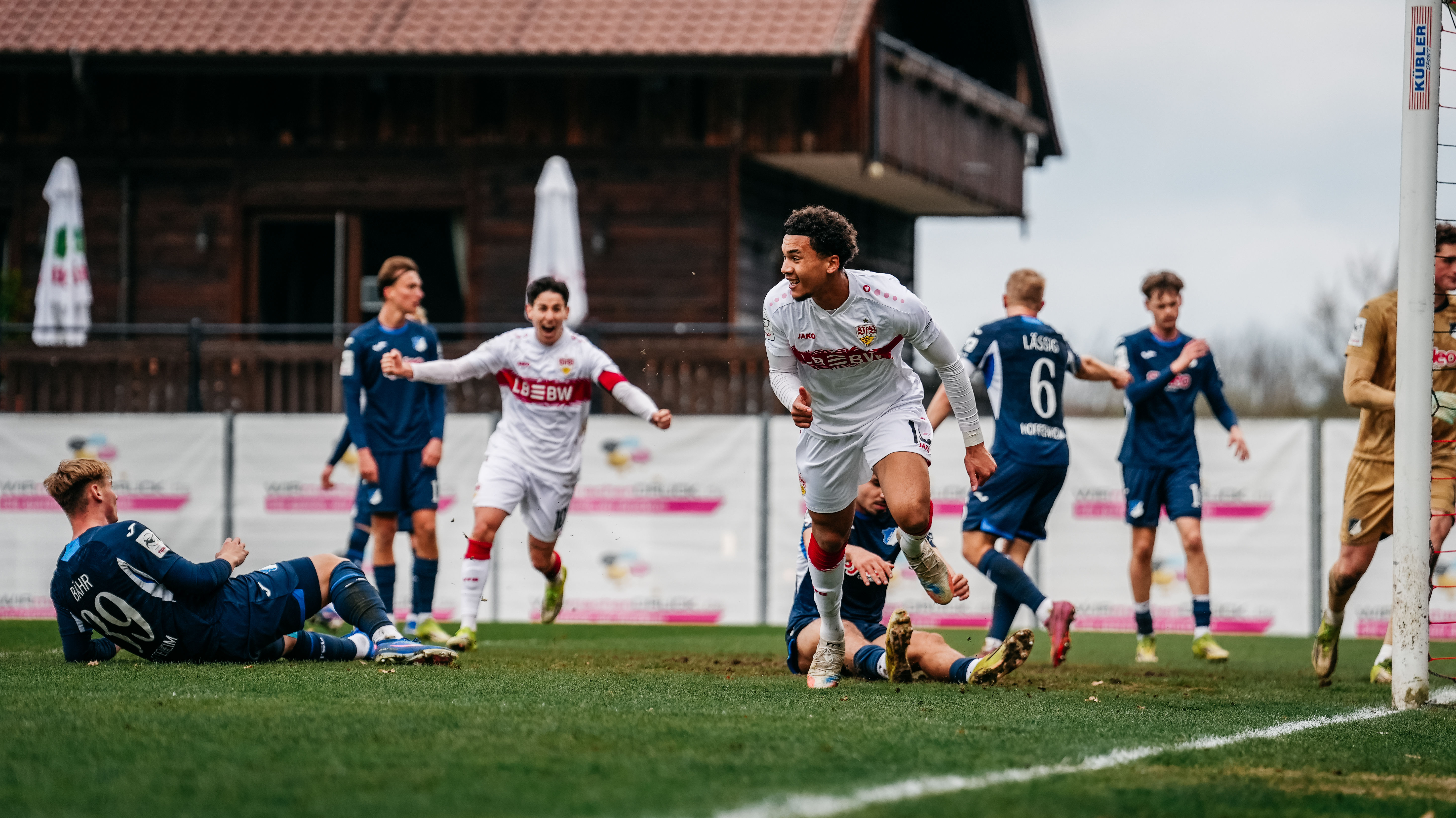 Freßle belohnt die U21 spät