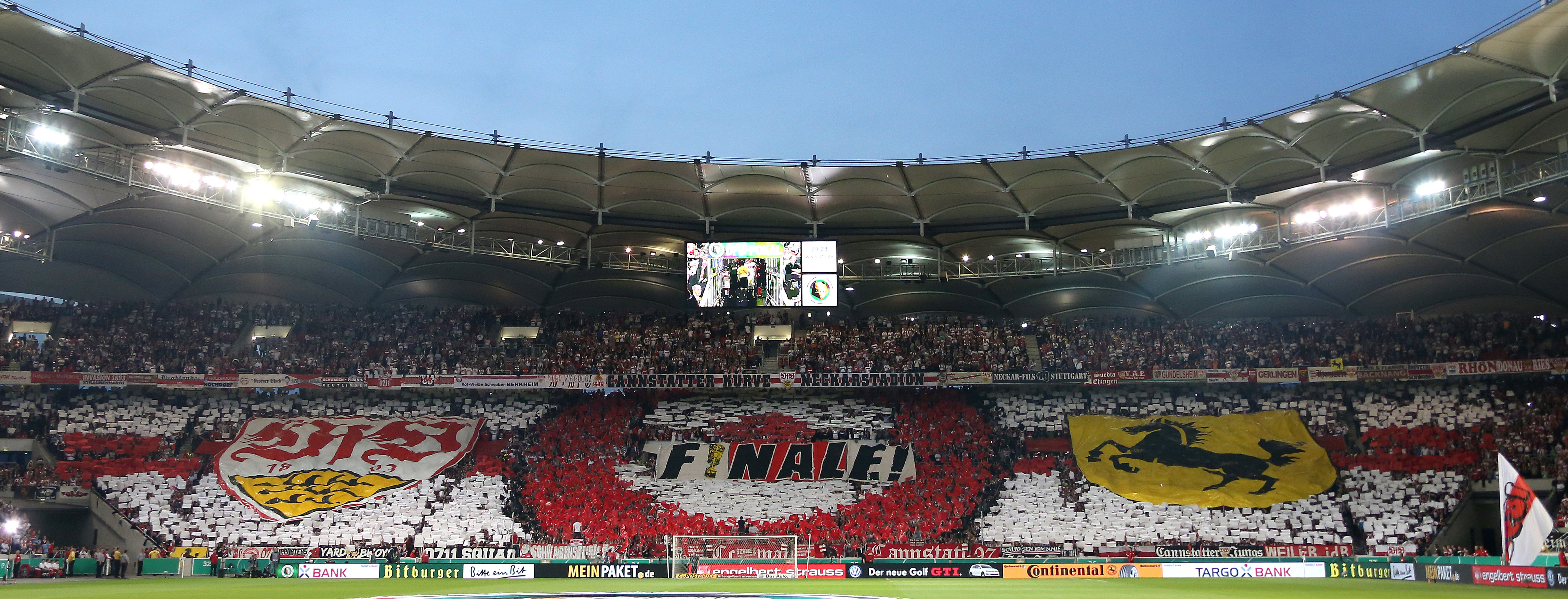 17.4.2013 (Halbfinale): VfB Stuttgart - SC Freiburg 2:1 (2:1)