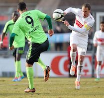 Tobias Rathgeb im Derby 2013