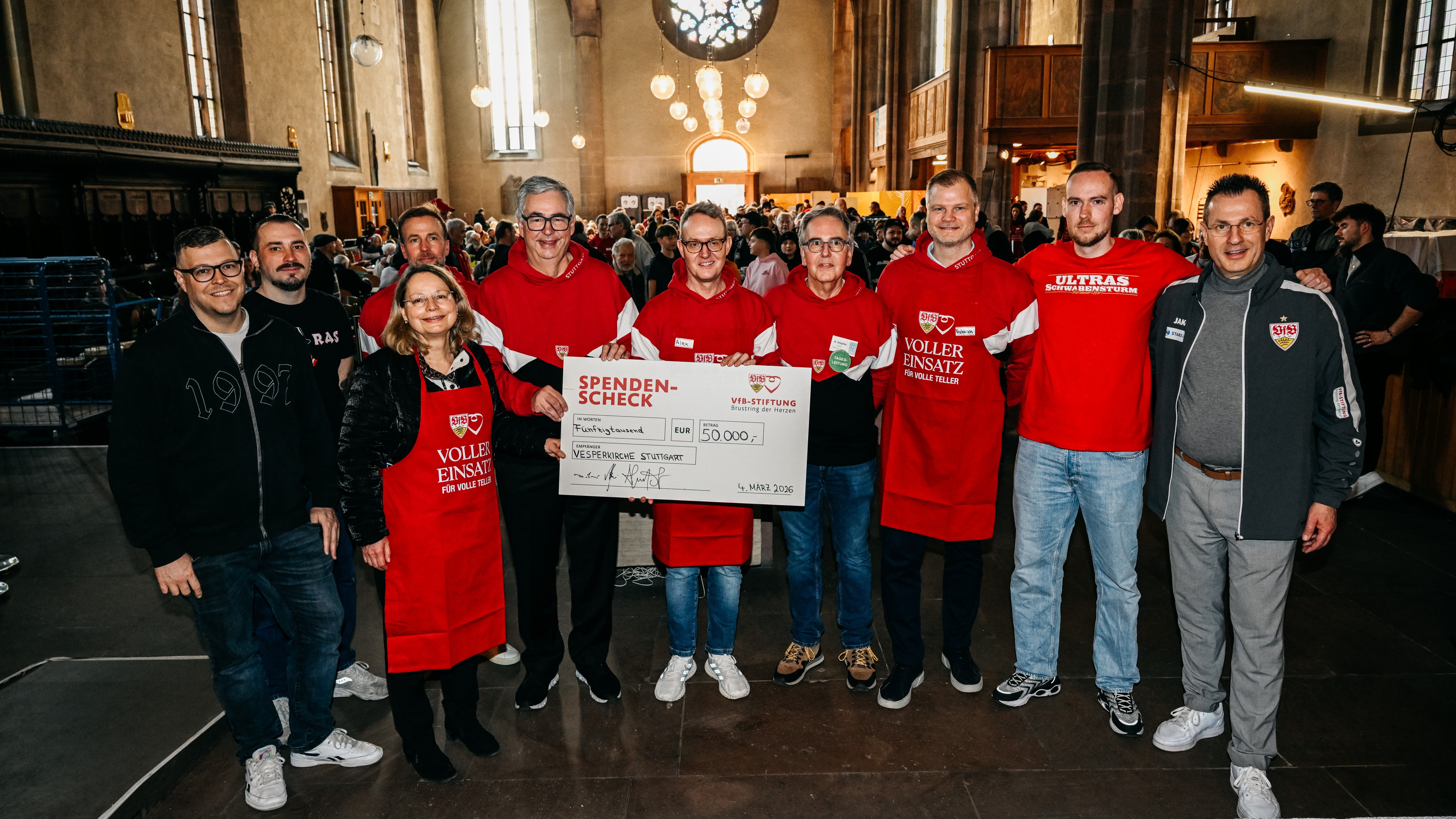 VfB-Stiftung überreicht 50.000 Euro Spende an die Stuttgarter Vesperkirche