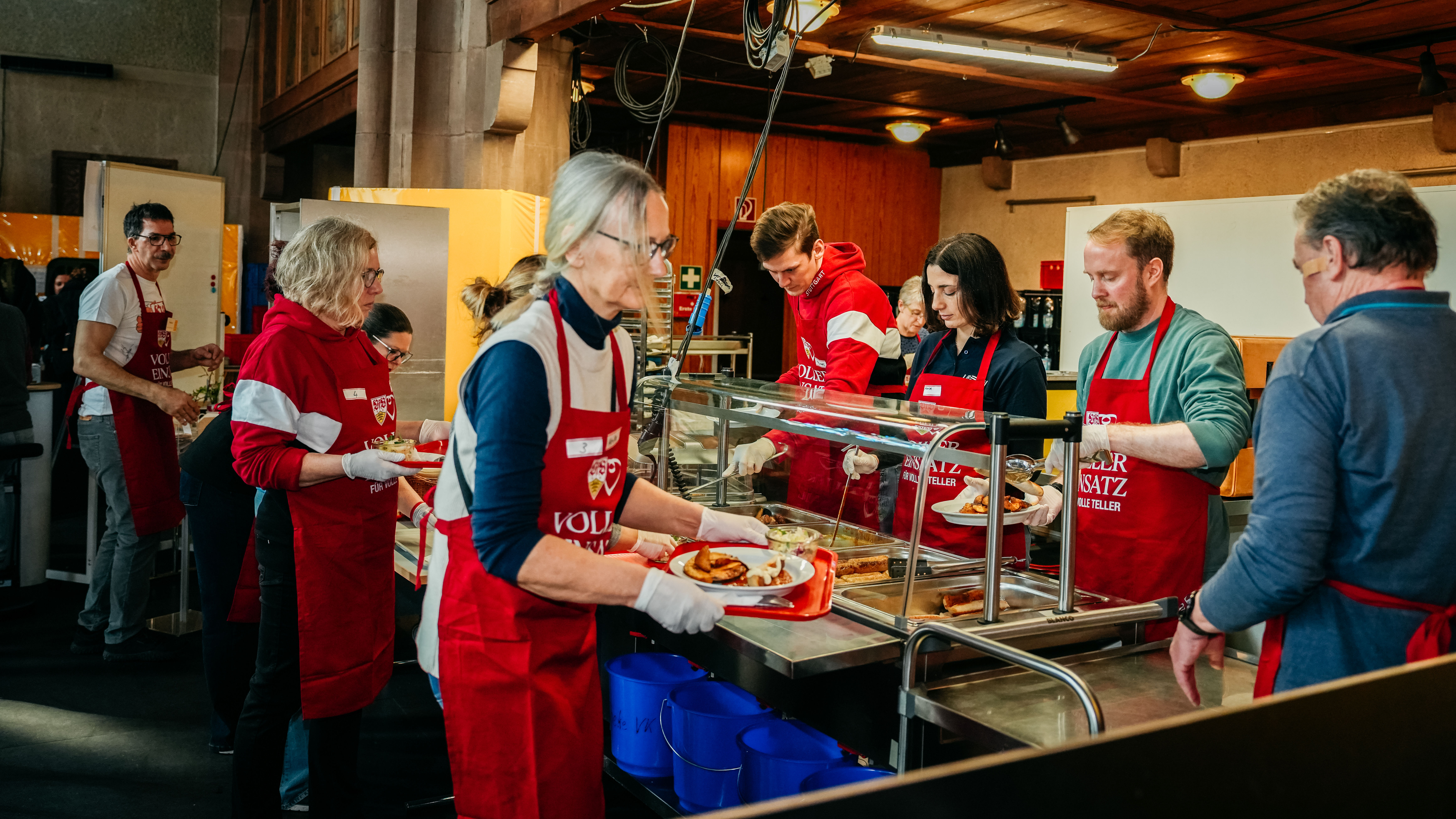 VfB-Stiftung in der Stuttgarter Vesperkirche