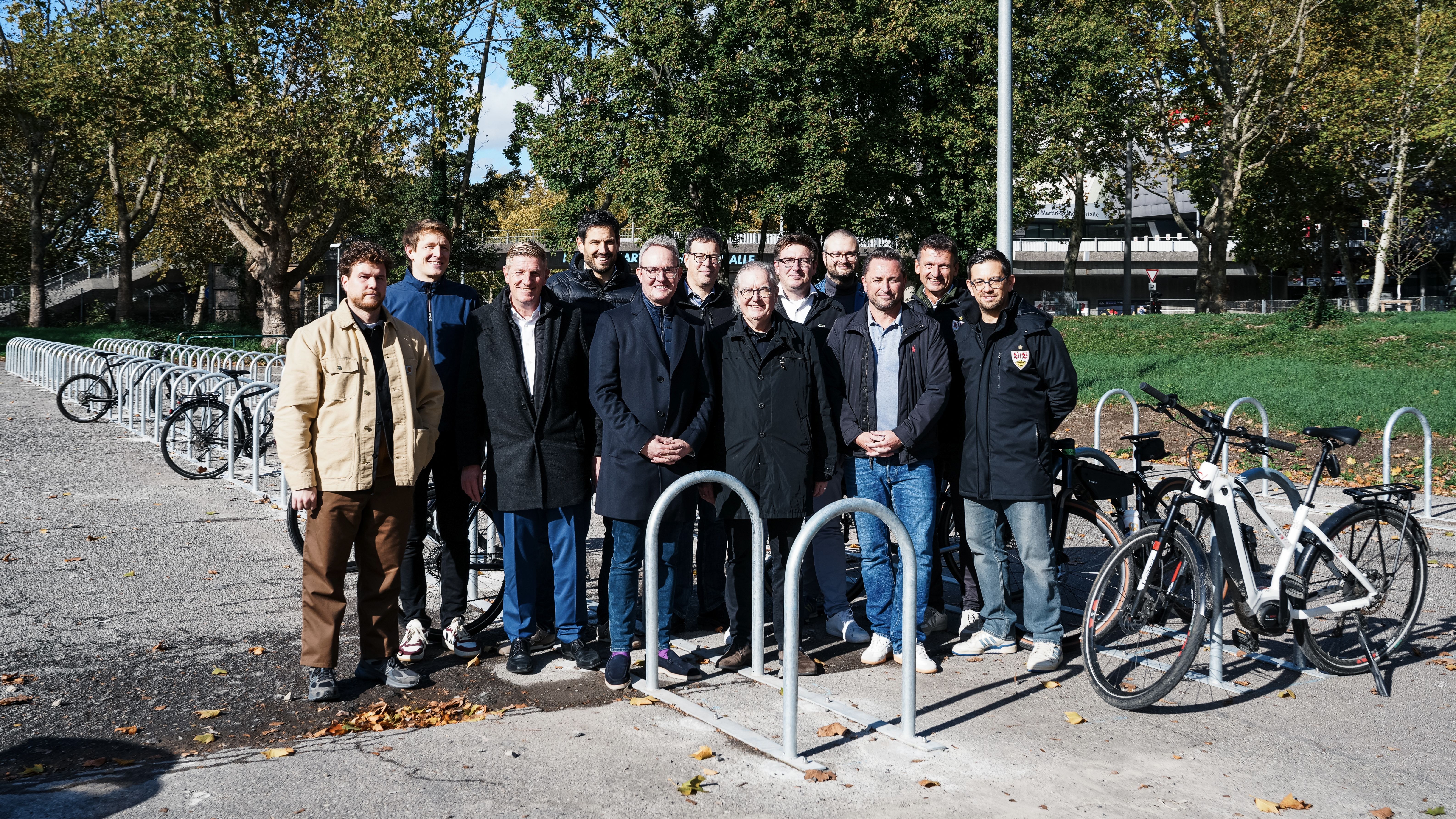 Mehr Platz für Fahrräder und mehr E-Ladepunkte