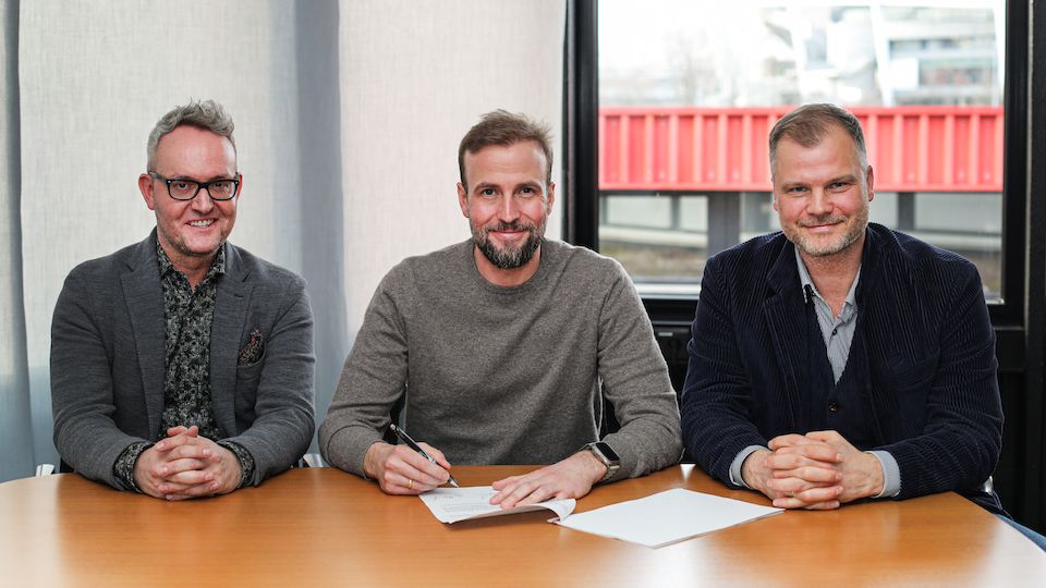 VFB Stuttgart |  VfB Stuttgart przedłuża kontrakty Sebastiana Hoenessa i Davida Cressidlo