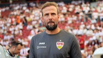 “Floodlight atmosphere and full house – I can’t wait!”