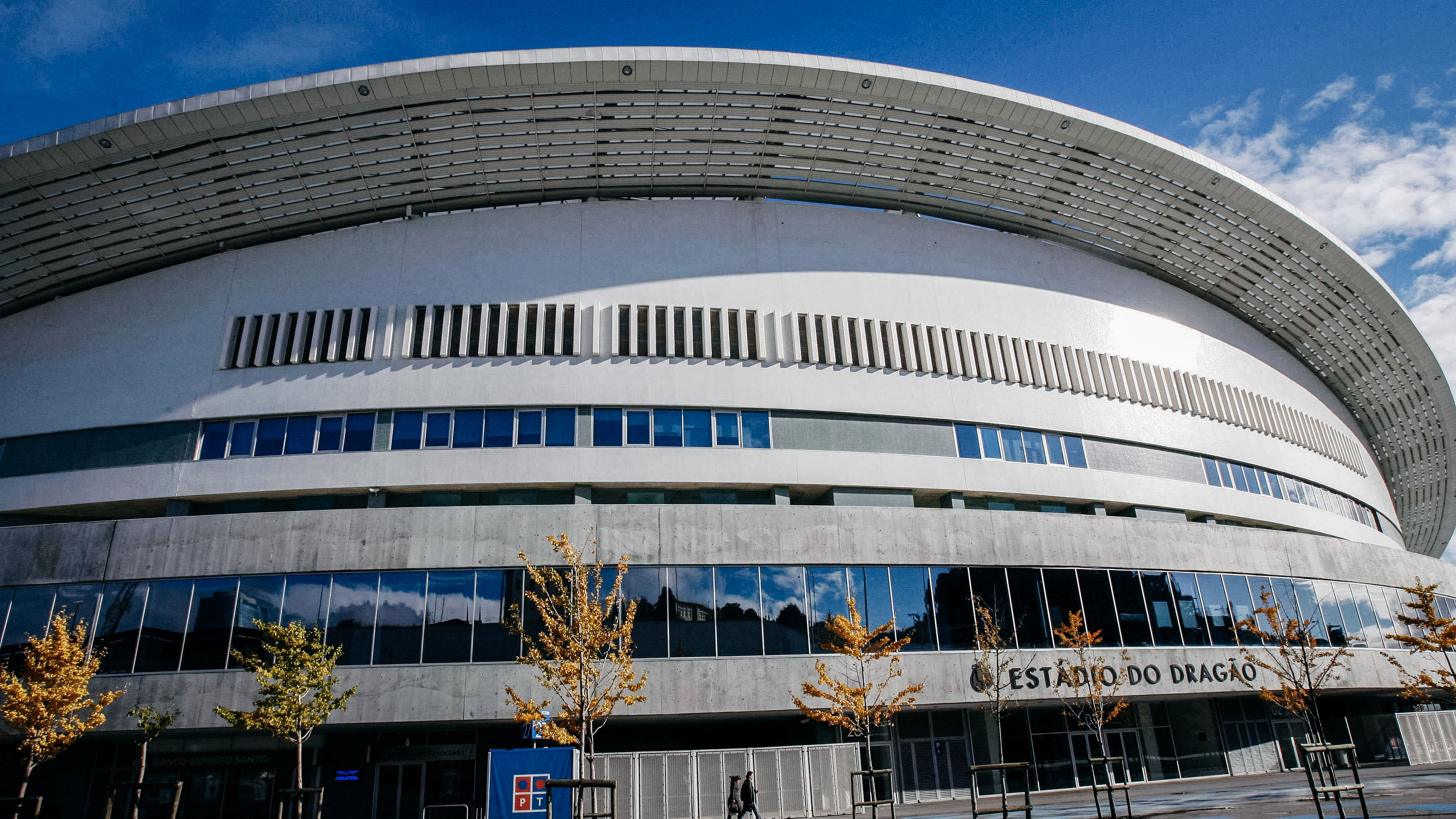 Willkommen im „Stadion des Drachen“