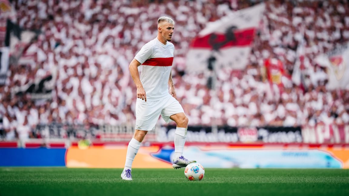 Finn Jeltsch wins gold Fritz Walter Medal