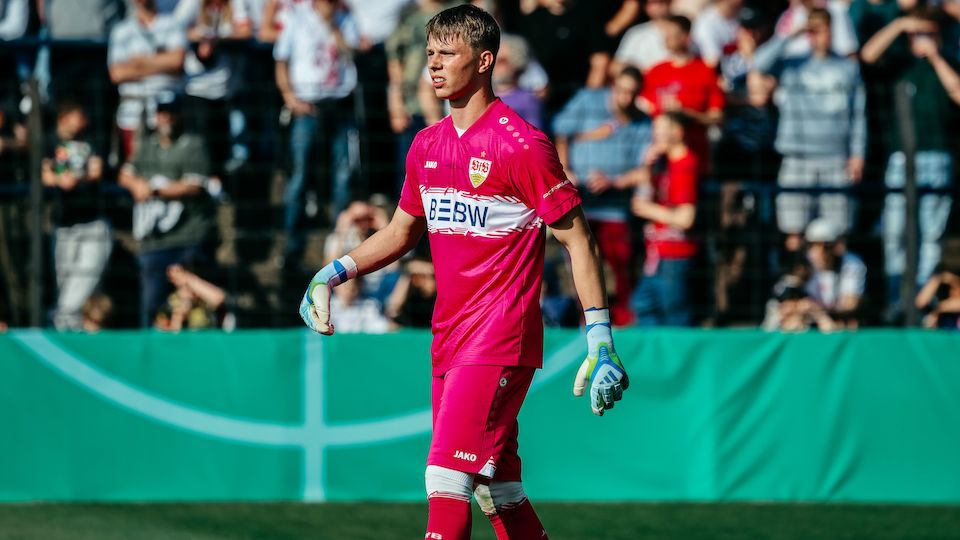 Florian Hellstern joins on loan