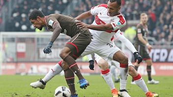 Julian Green in a duel during the game.