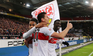 Mario Gomez celebrates his goal against Bielefeld.