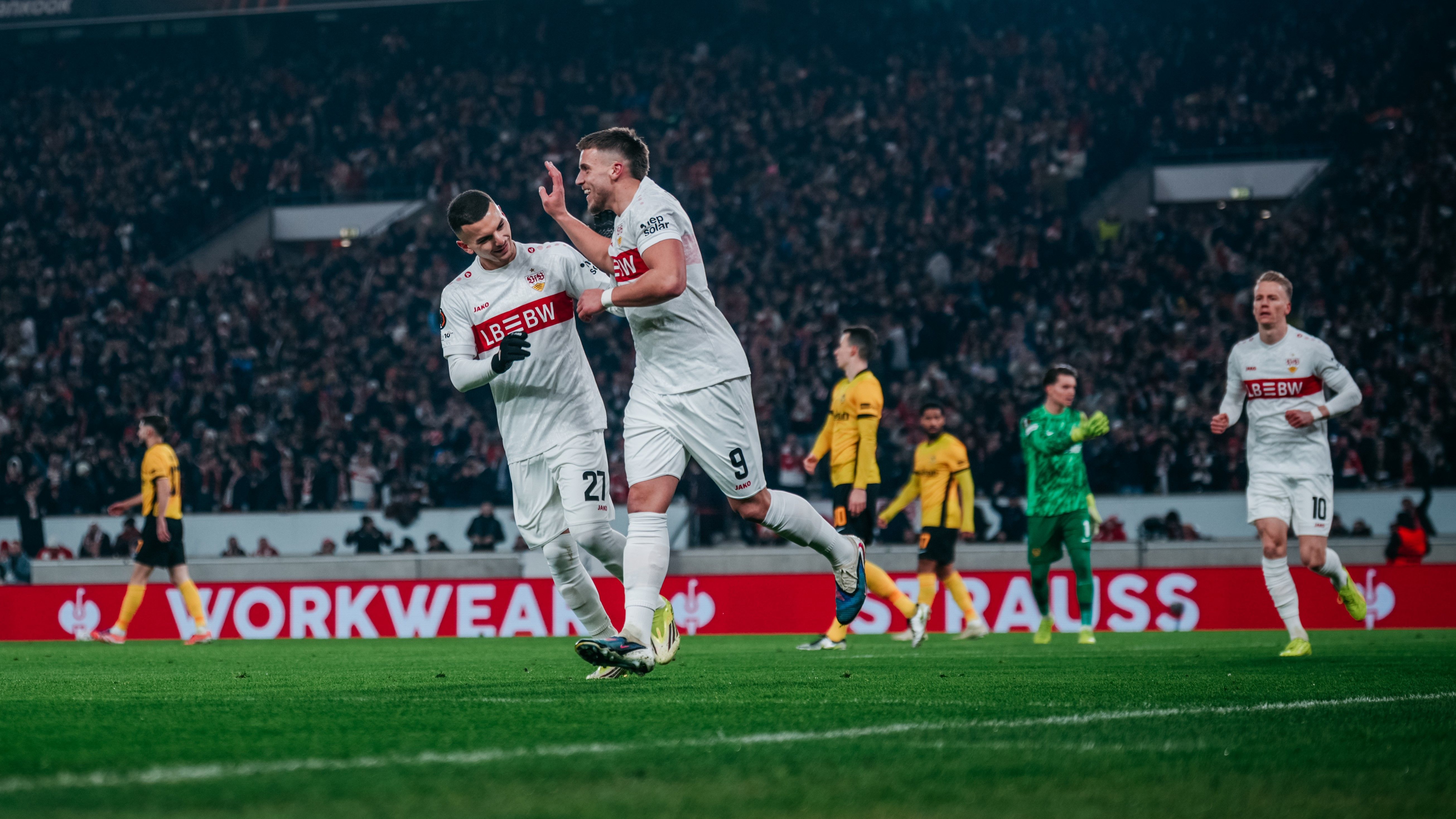 Weiß-roter Frühstart lässt Fans jubeln