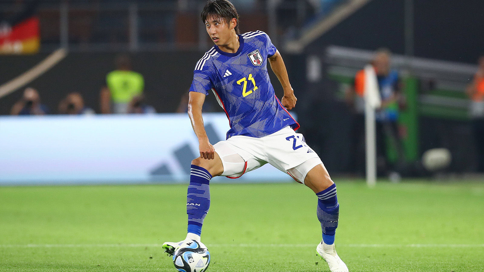 Neun Nationalspieler auf Reisen
