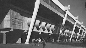 Die Mercedes-Benz Arena im Wandel der Zeit