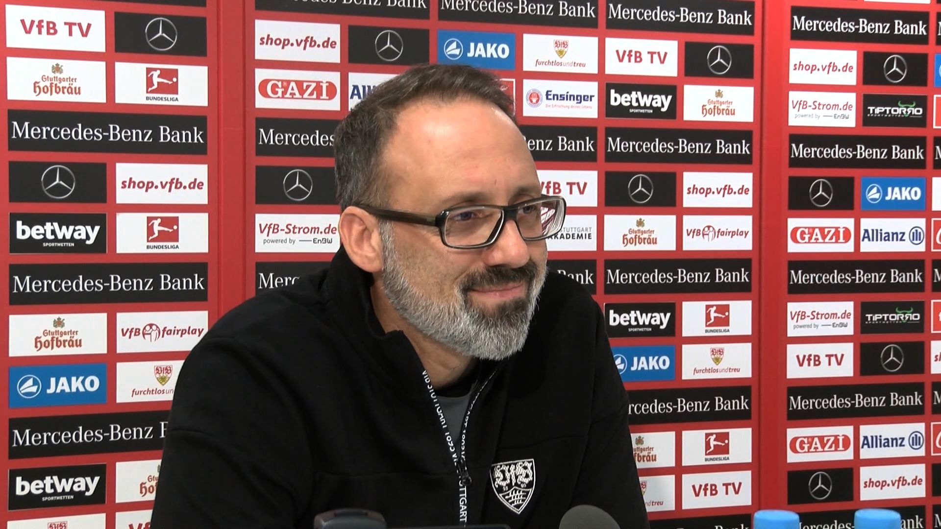 Die virtuelle Presserunde vor dem Spiel beim VfL Wolfsburg