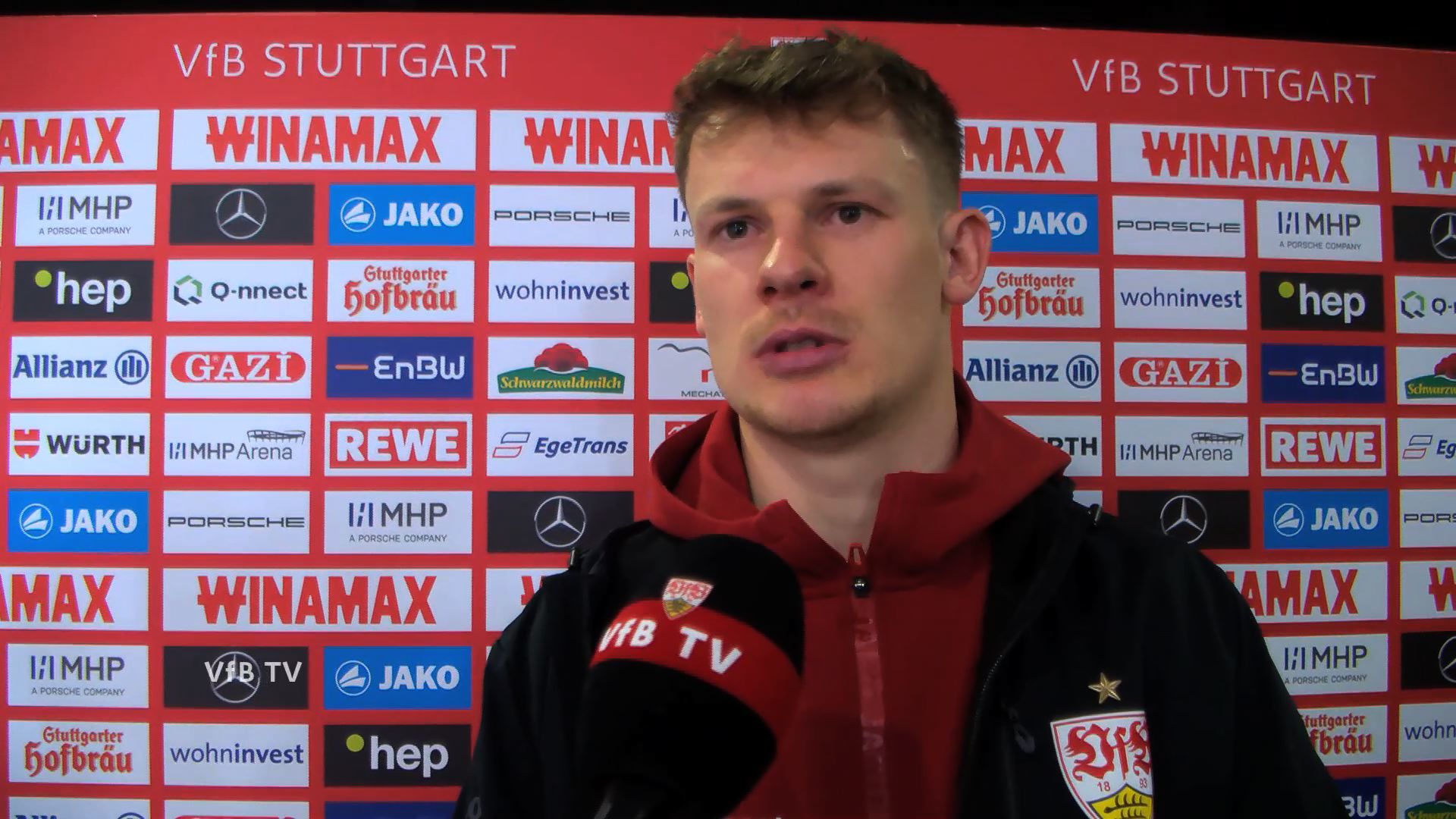 VfB-Keeper Alexander Nübel nach dem Spiel gegen Heidenheim