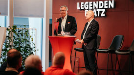 Dunkelroter Tisch Spezial - 100 Jahre Brustring