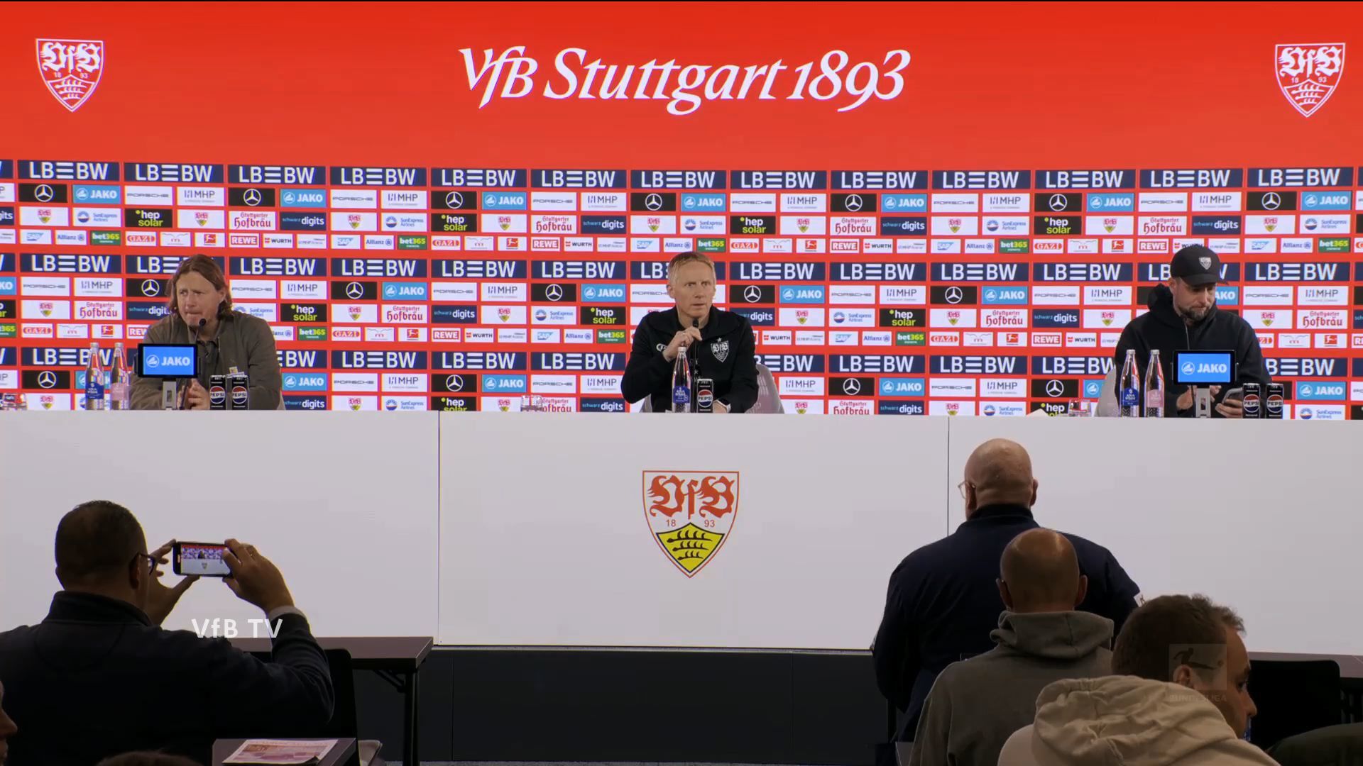Pressekonferenz: VfB Stuttgart - 1. FSV Mainz 05