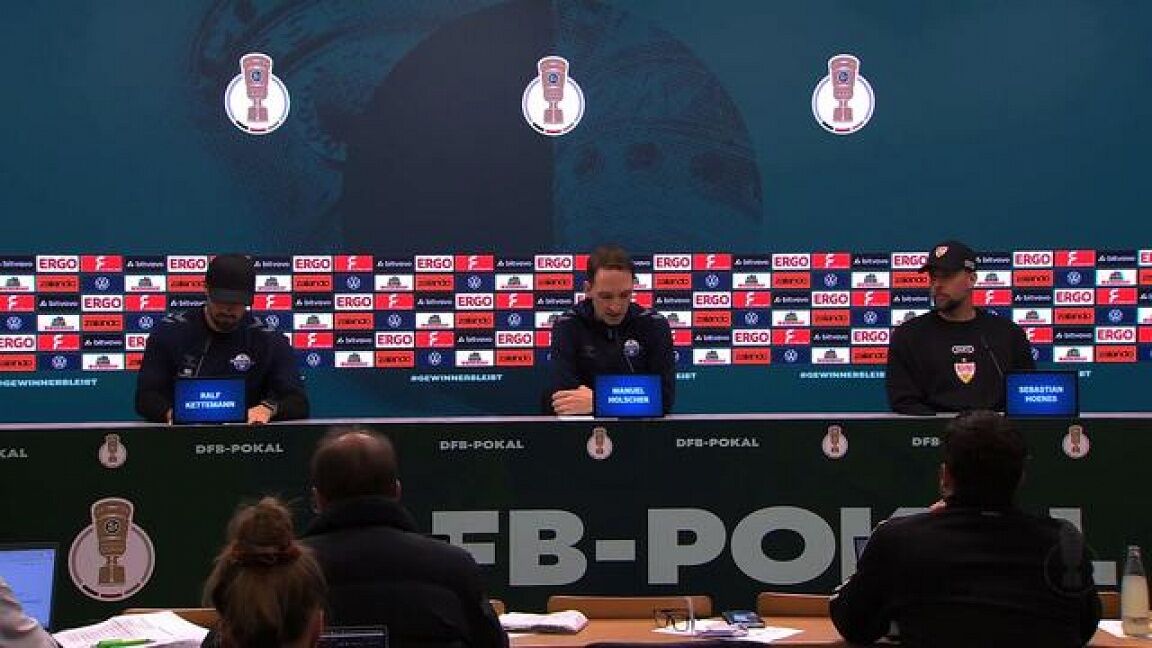 Pressekonferenz: DFB-Pokal SC Paderborn - VfB Stuttgart